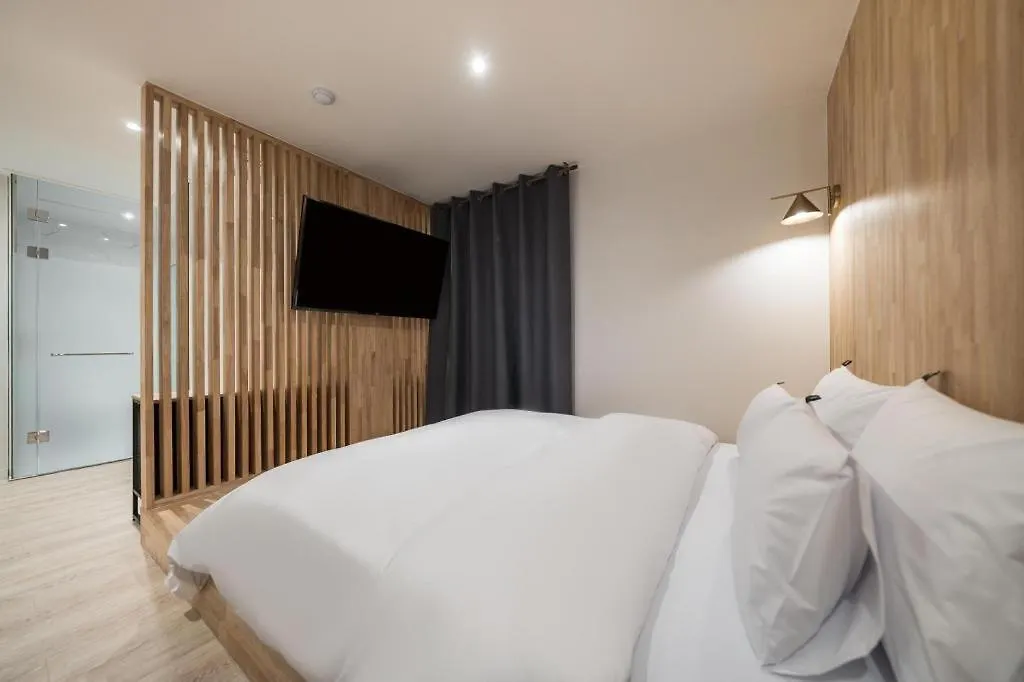 Crossing Hotel Seul