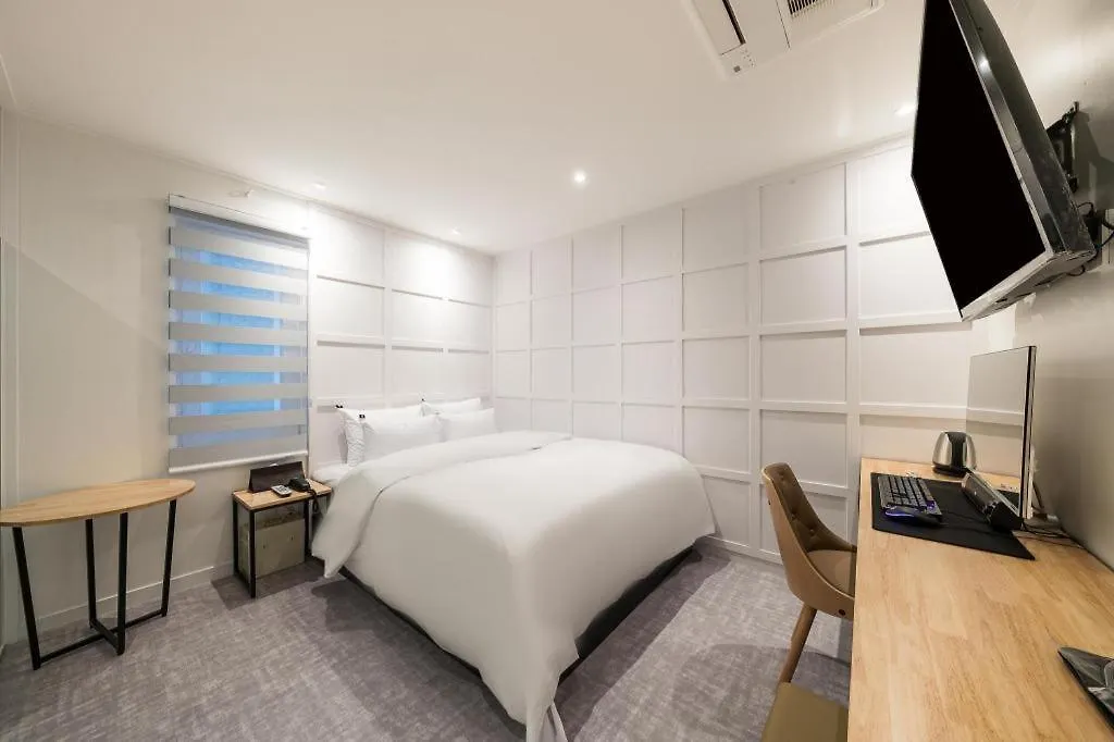 Crossing Hotel Seul