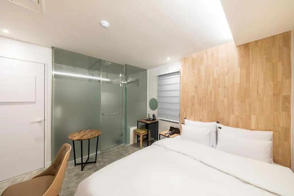 Crossing Hotel Seul