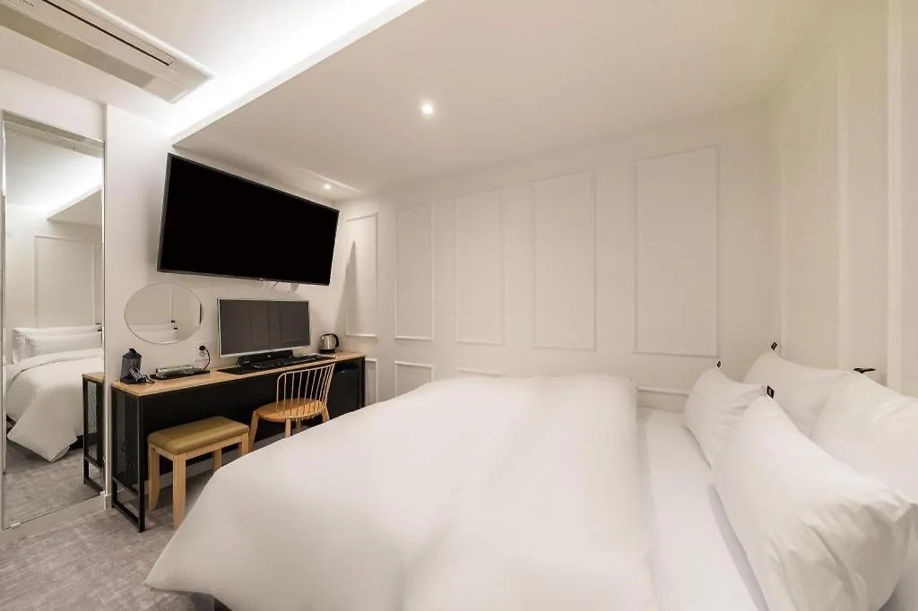 Crossing Hotel Seoel