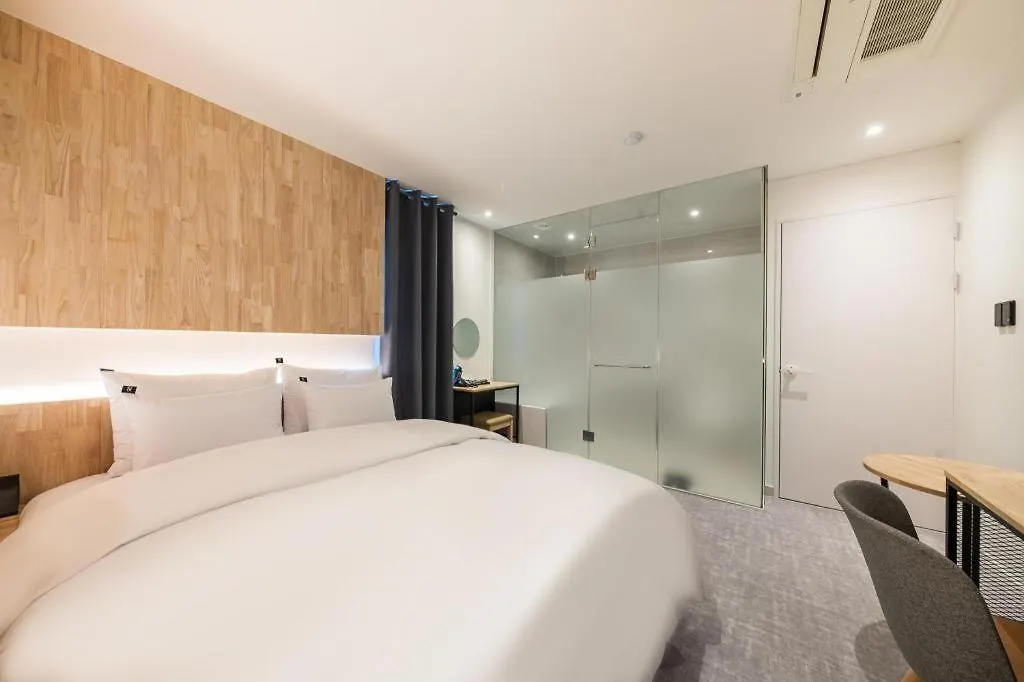 Crossing Hotel Seul
