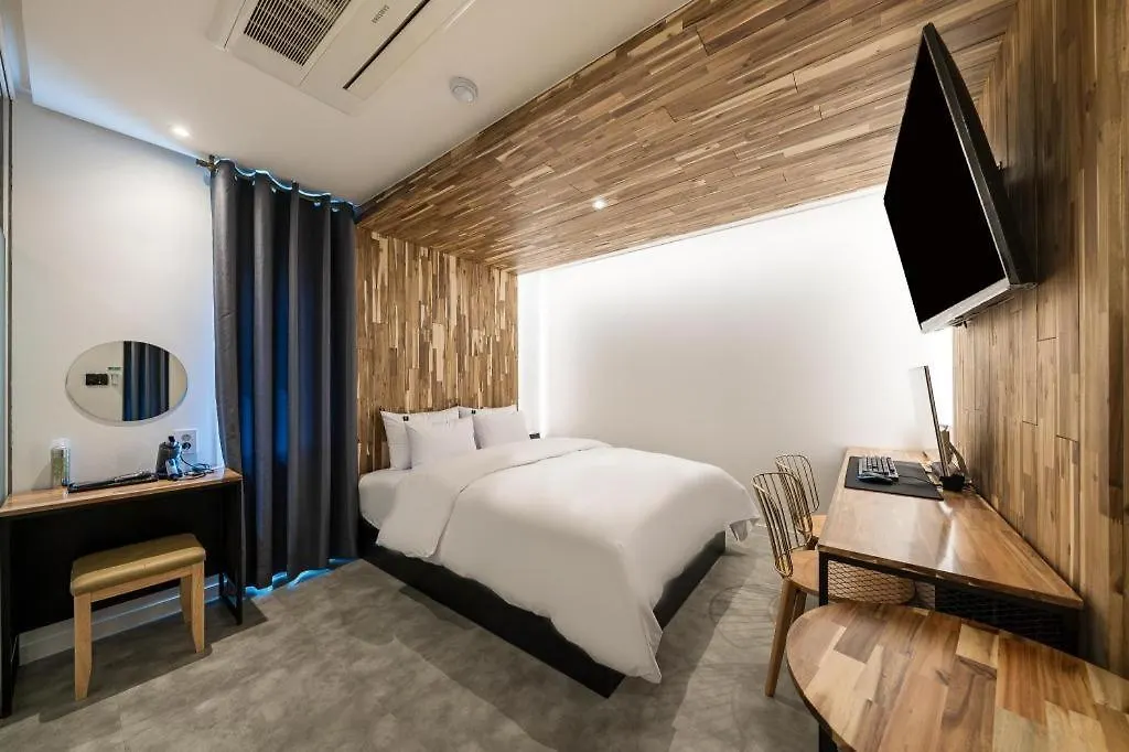 Crossing Hotel Seoel