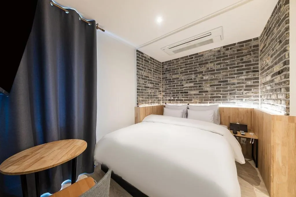 Crossing Hotel Seoel