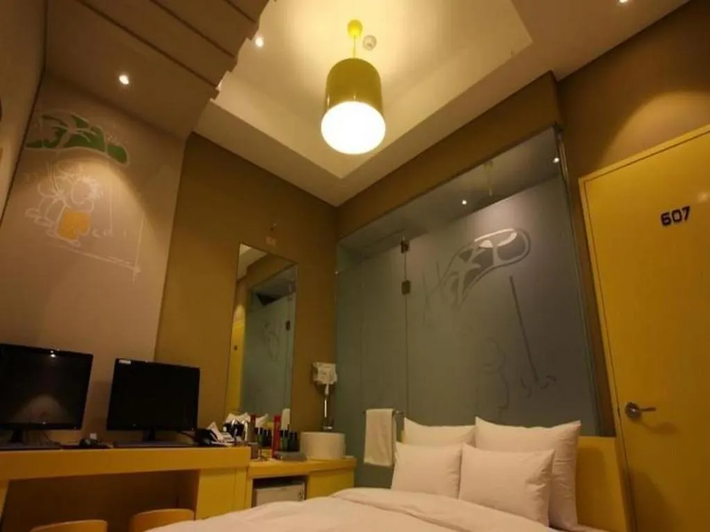 Crossing Hotel Seul